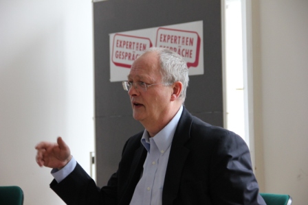 Prof. Hopmann, Bildungsexperte